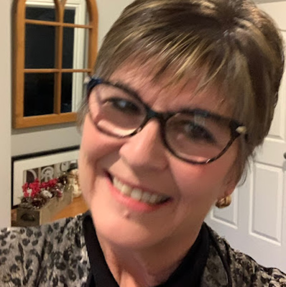 Meet your Posher, Karen - Picture 1 of 1